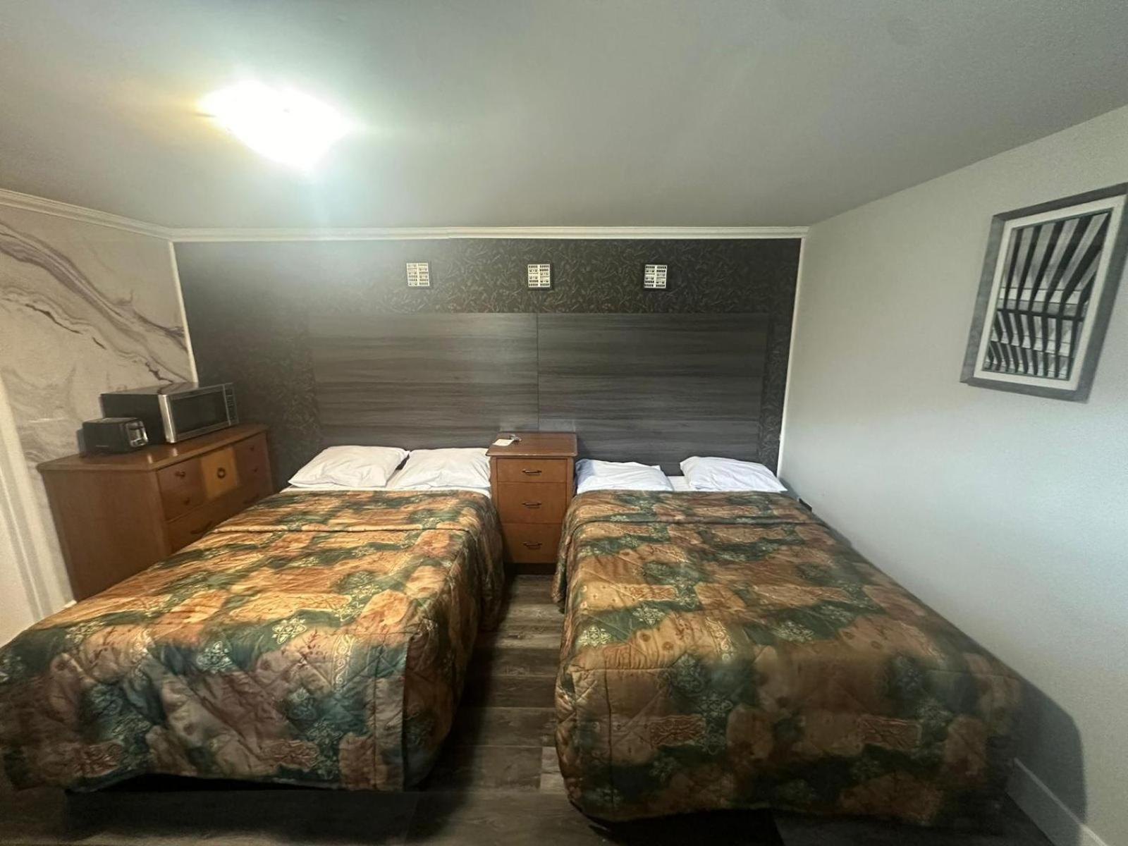 Pine Ridge Motel Timmins Exteriér fotografie