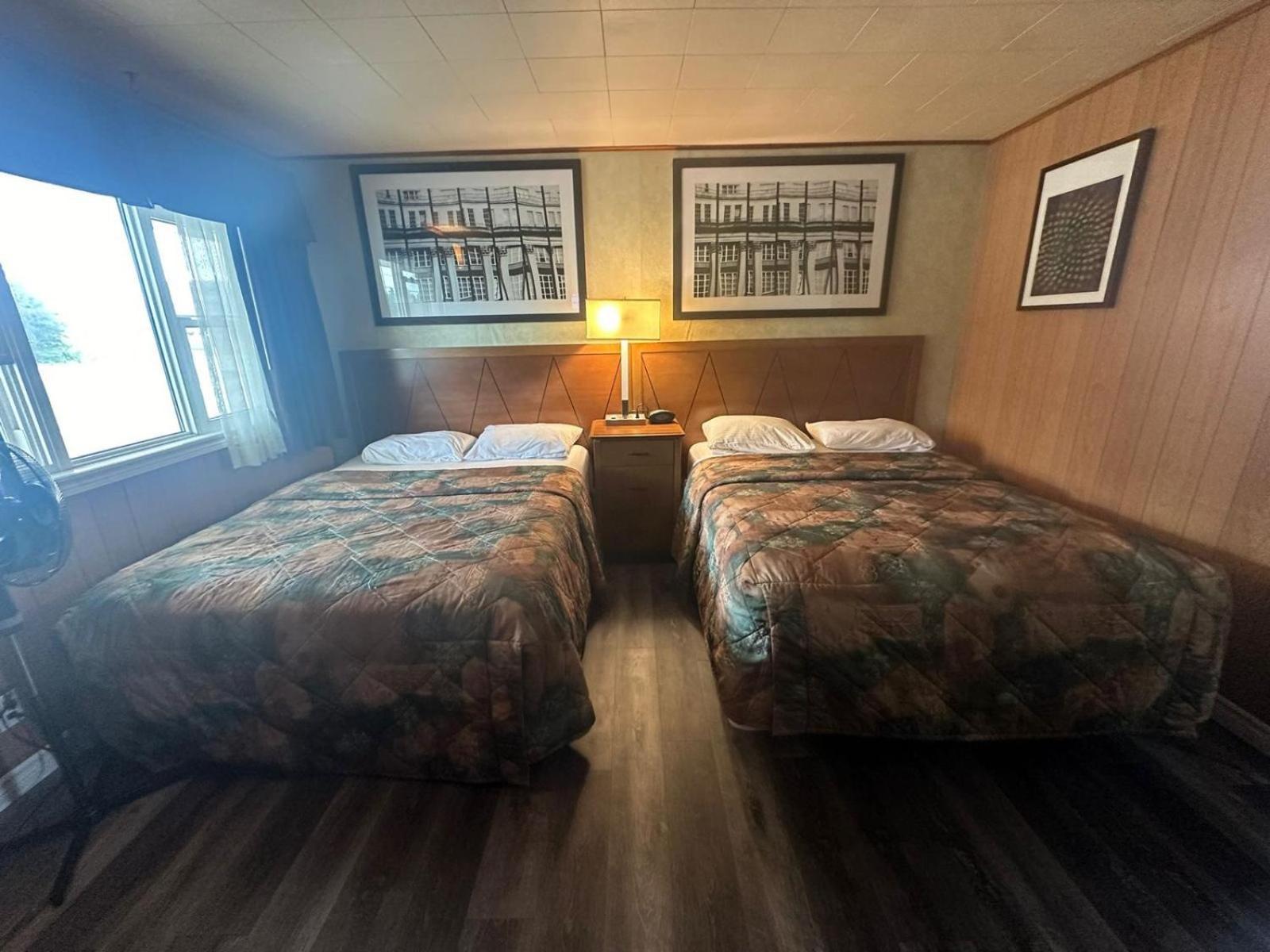 Pine Ridge Motel Timmins Exteriér fotografie