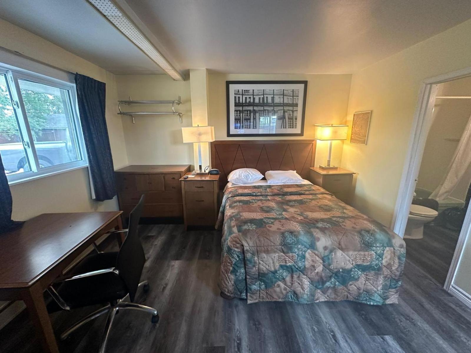 Pine Ridge Motel Timmins Exteriér fotografie