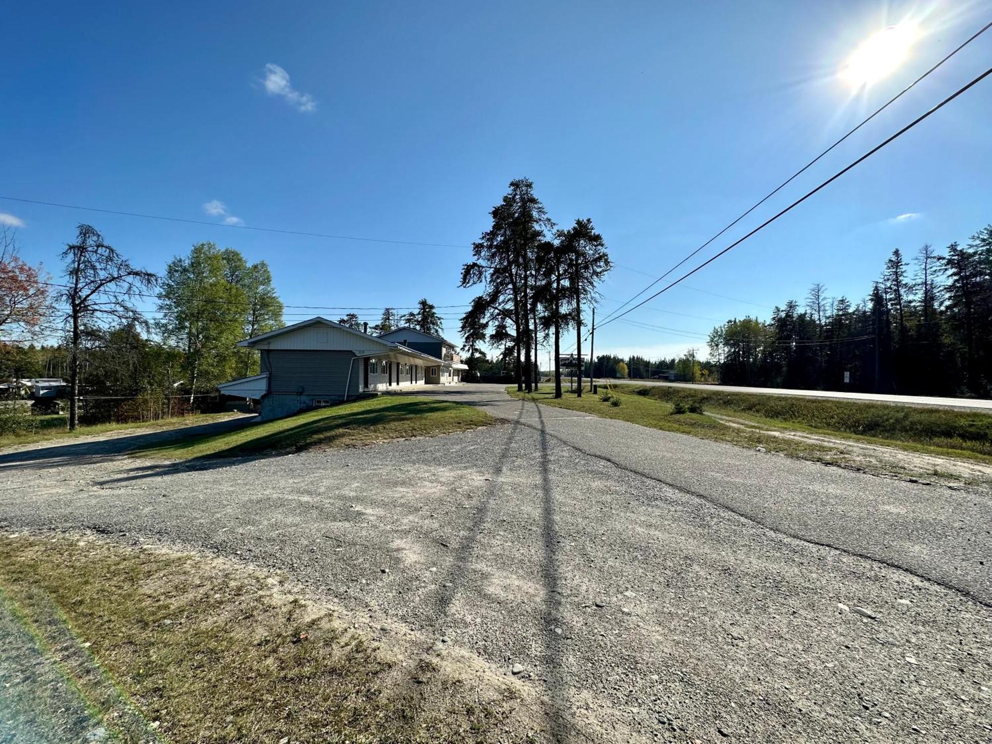 Pine Ridge Motel Timmins Exteriér fotografie